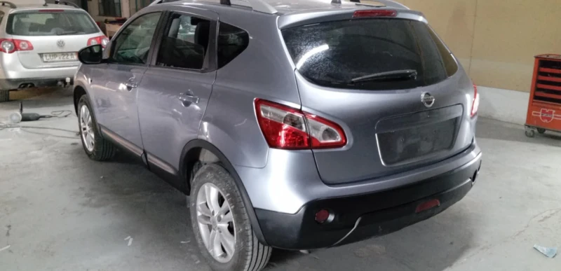 Nissan Qashqai, снимка 1 - Автомобили и джипове - 48213058