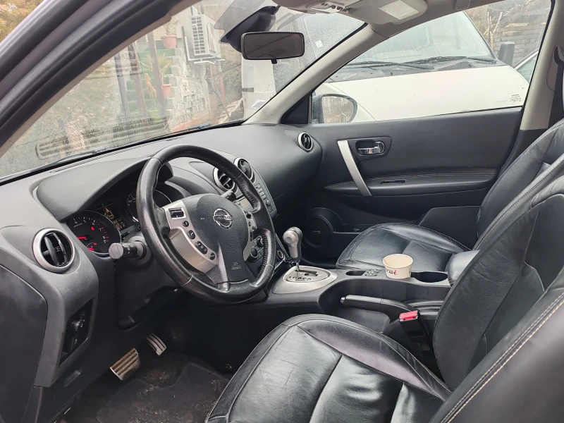 Nissan Qashqai, снимка 6 - Автомобили и джипове - 49308841