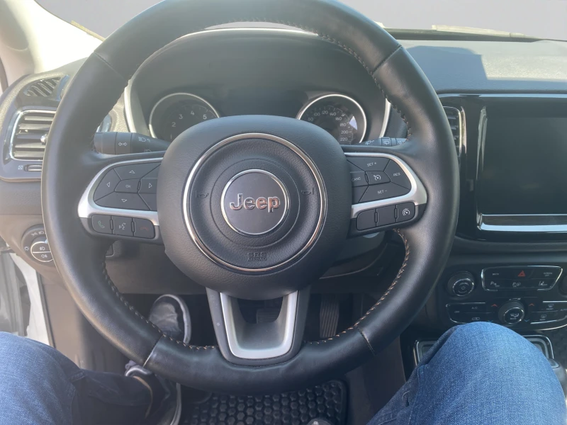 Jeep Compass 1.3 T-GDI I4 110kW Limited DCT, снимка 10 - Автомобили и джипове - 52413201
