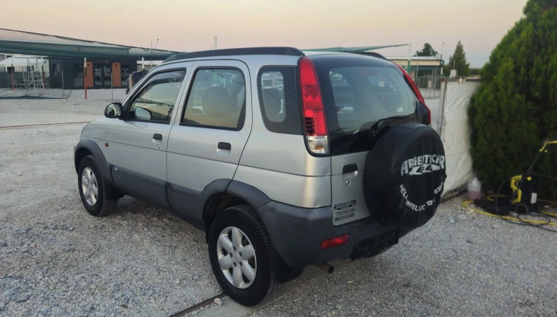 Daihatsu Terios Италия.2006г.4* 4.Климатик.Отлична, снимка 6 - Автомобили и джипове - 51487356