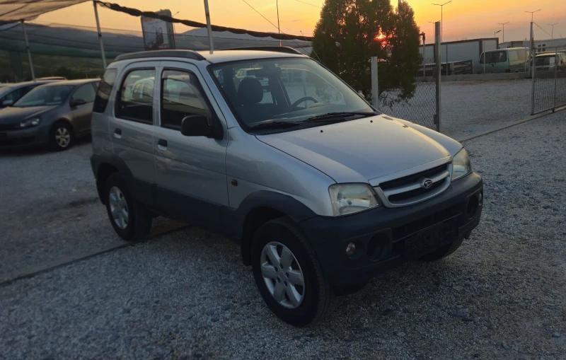 Daihatsu Terios Италия.2006г.4* 4.Климатик.Отлична, снимка 3 - Автомобили и джипове - 51487356