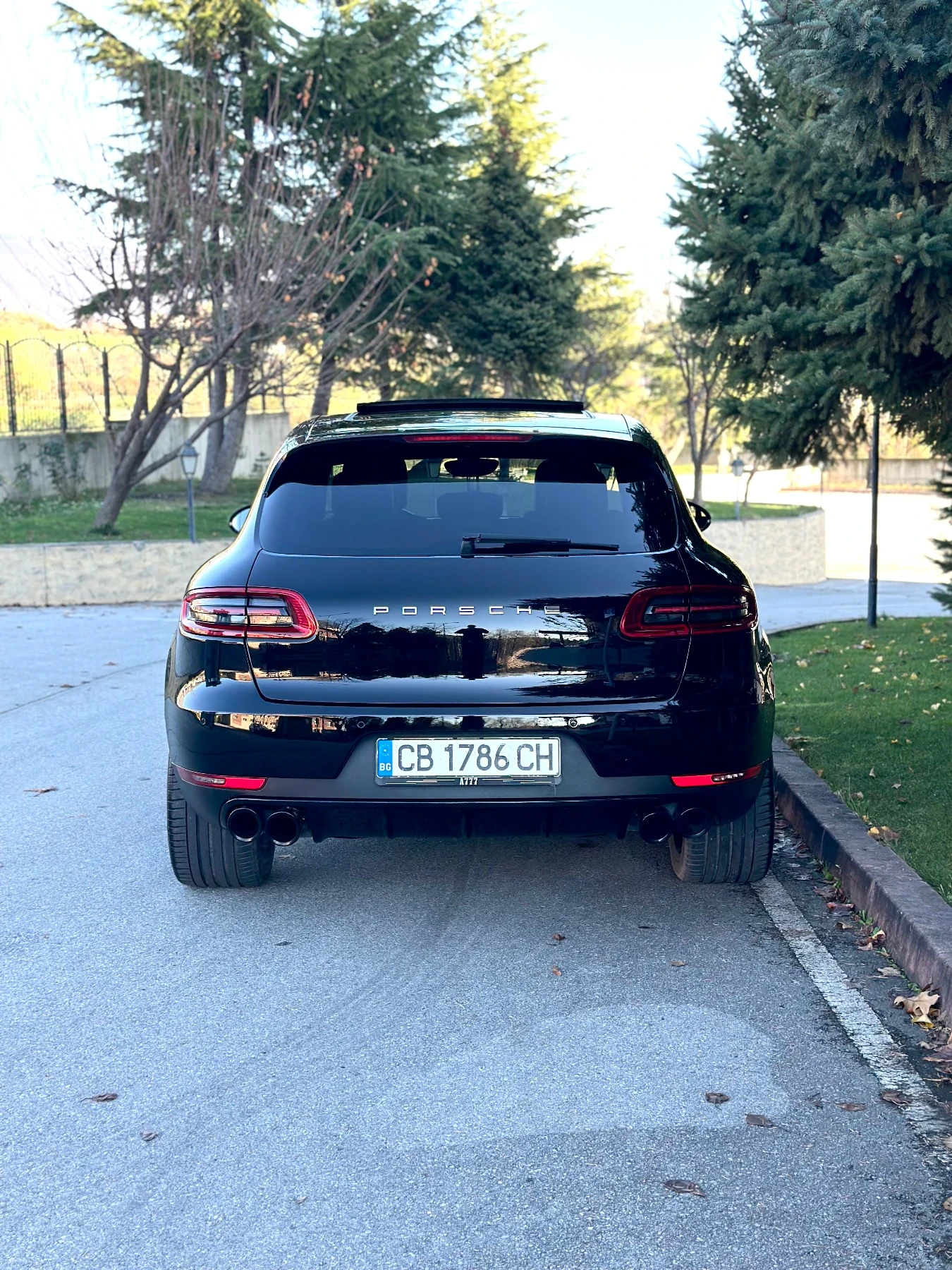 Porsche Macan S/V6/LED* Панорама* Sound* 21* ПЕРФЕКТЕН* Лизинг/ - изображение 5