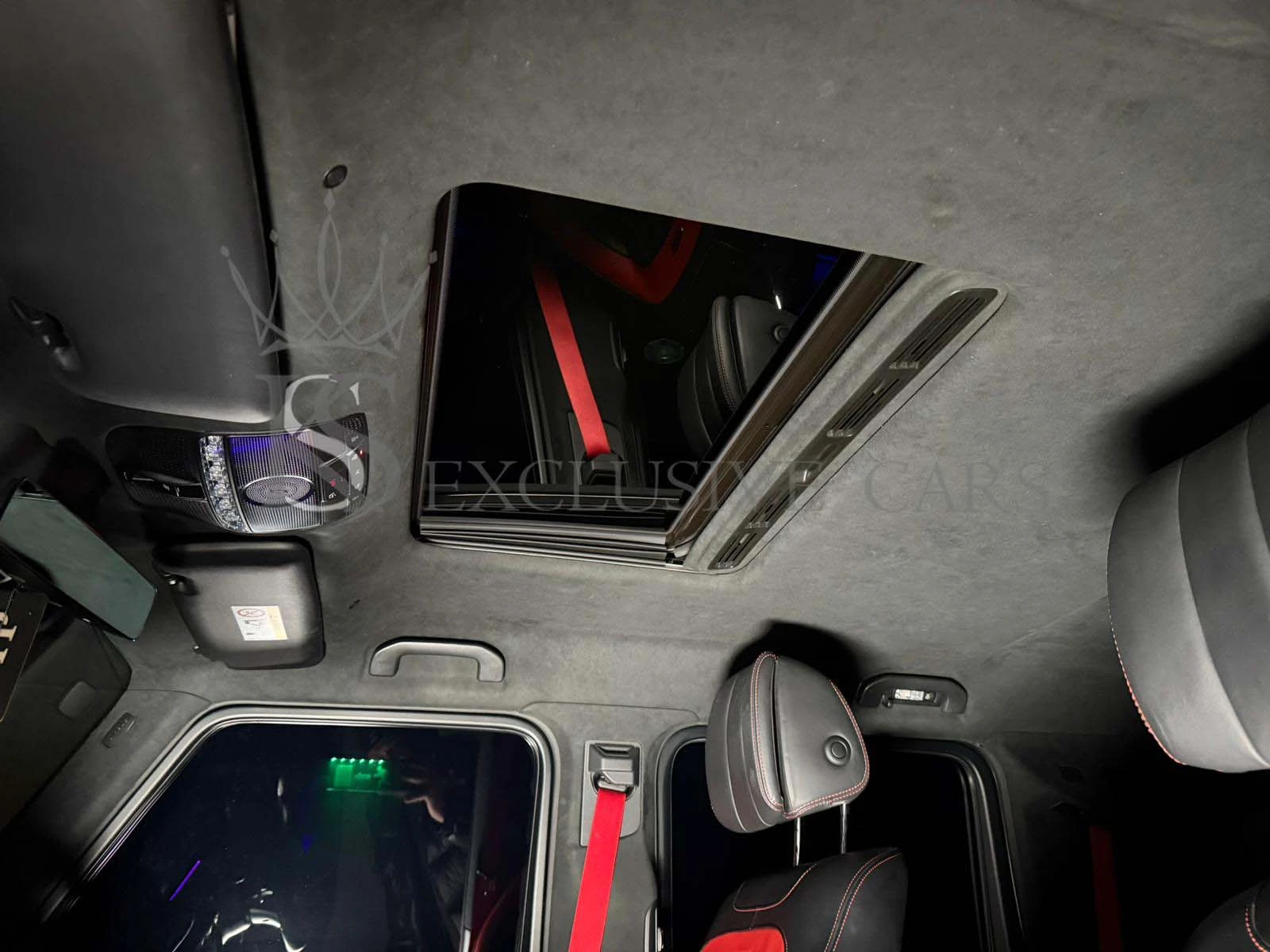 Mercedes-Benz G 63 AMG AKRAPOVIC* BURMESTER* 360* ОБДУХВАНЕ* CARBON* , снимка 12 - Автомобили и джипове - 53766996