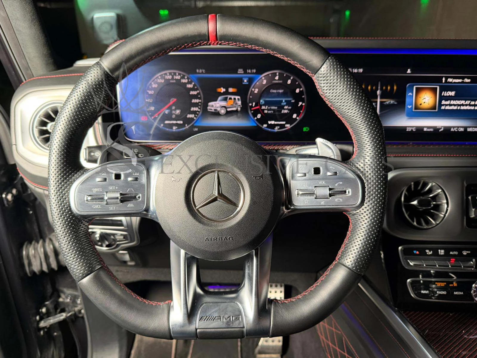 Mercedes-Benz G 63 AMG AKRAPOVIC* BURMESTER* 360* ОБДУХВАНЕ* CARBON* , снимка 10 - Автомобили и джипове - 53766996