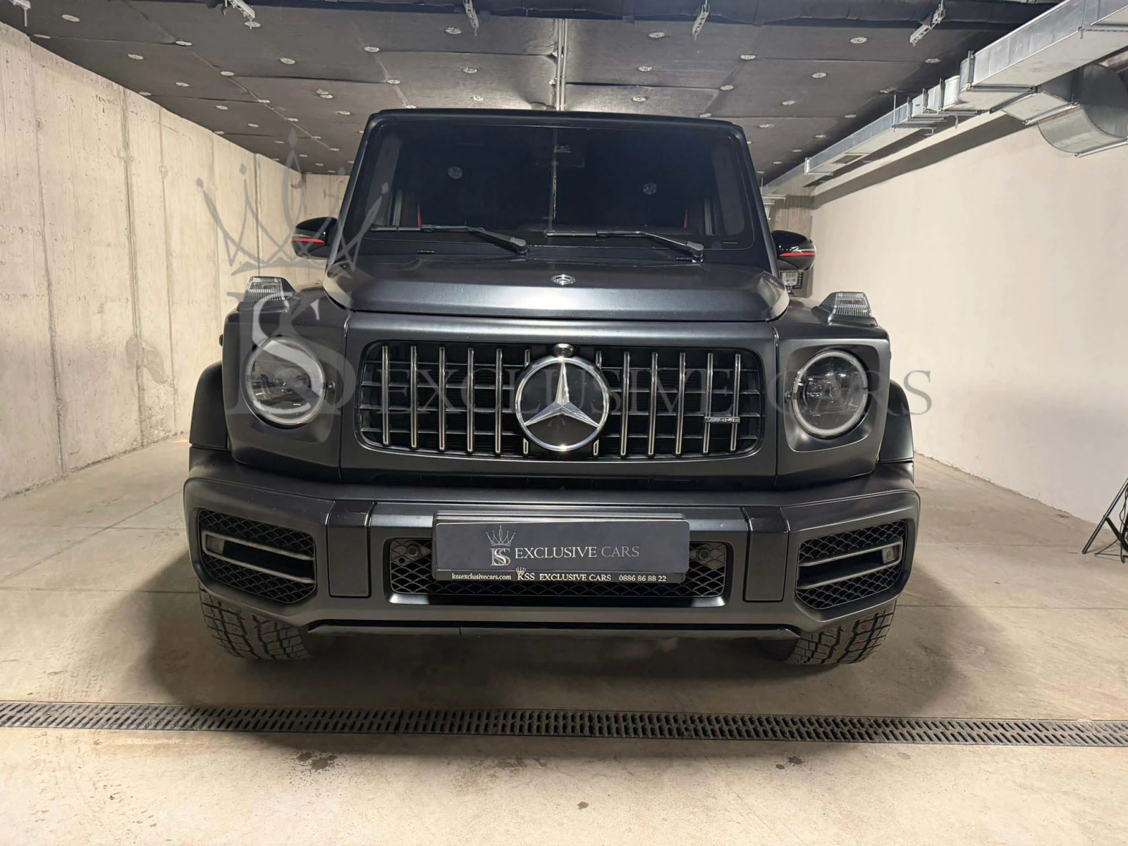 Mercedes-Benz G 63 AMG AKRAPOVIC* BURMESTER* 360* ОБДУХВАНЕ* CARBON* , снимка 2 - Автомобили и джипове - 53766996
