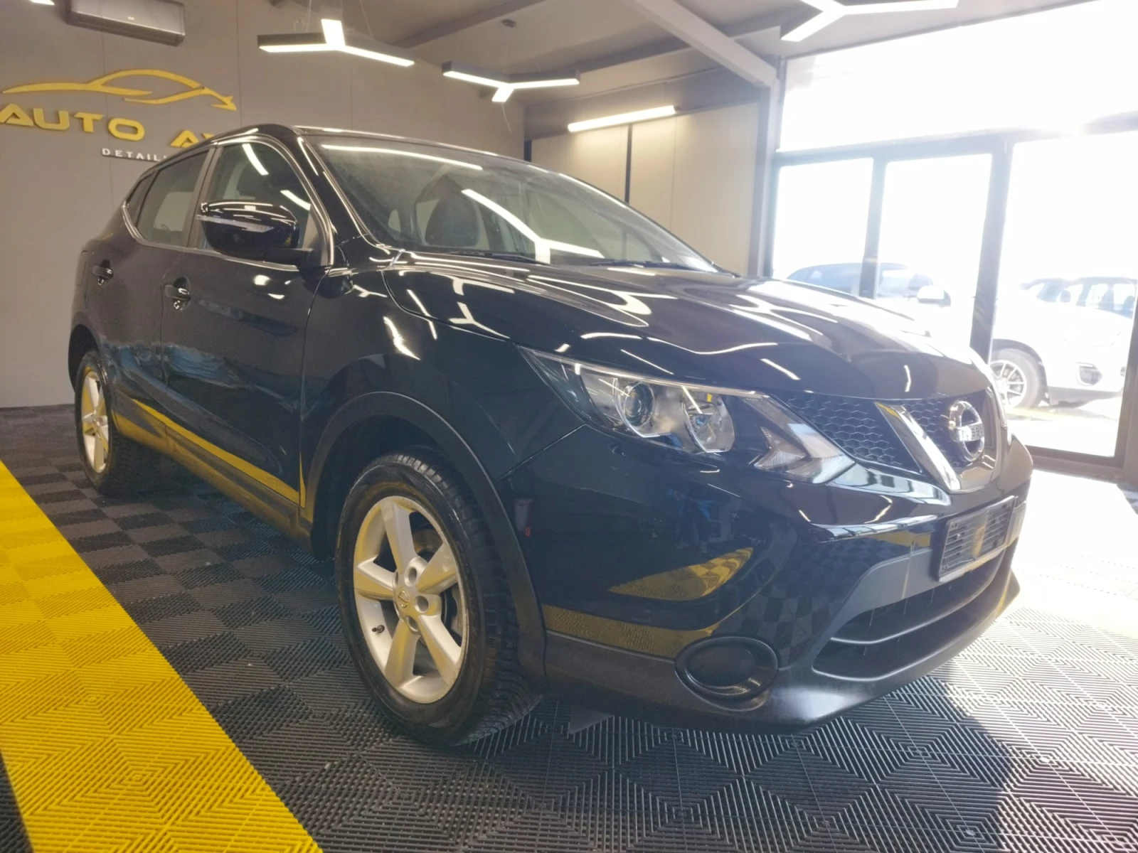 Nissan Qashqai 1.5DCI , снимка 6 - Автомобили и джипове - 53800311