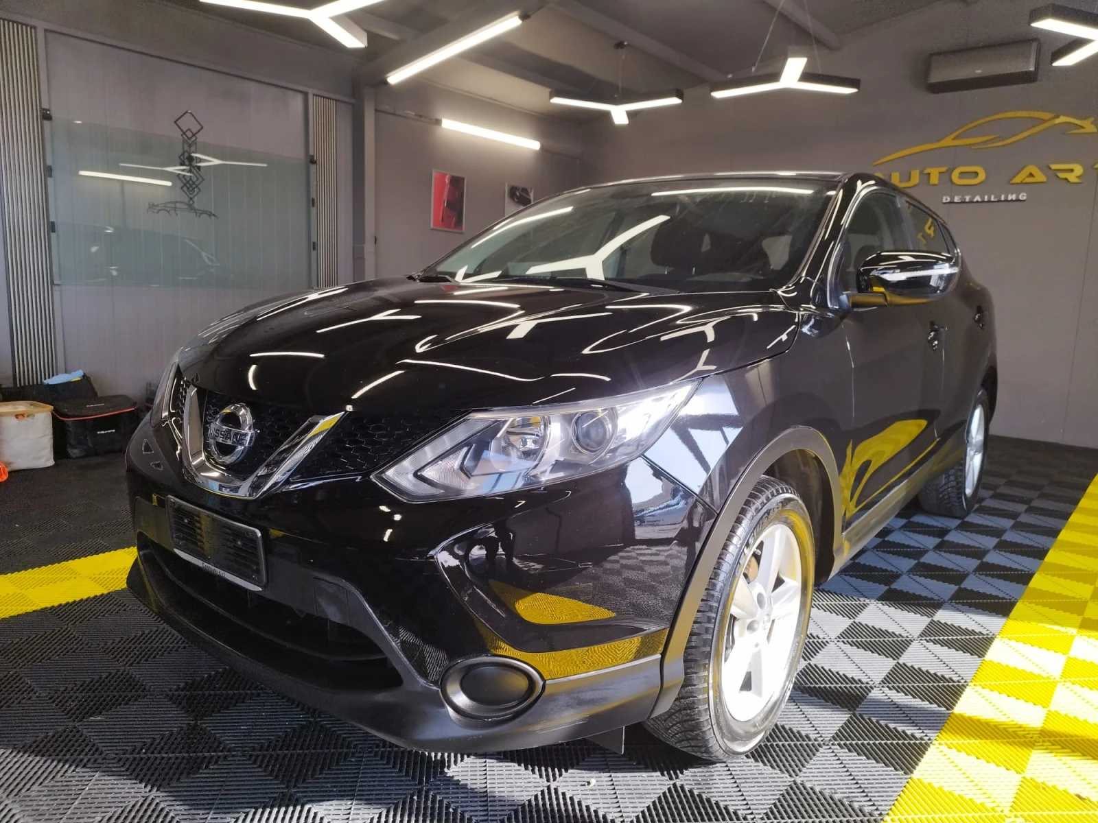 Nissan Qashqai 1.5DCI , снимка 2 - Автомобили и джипове - 53800311
