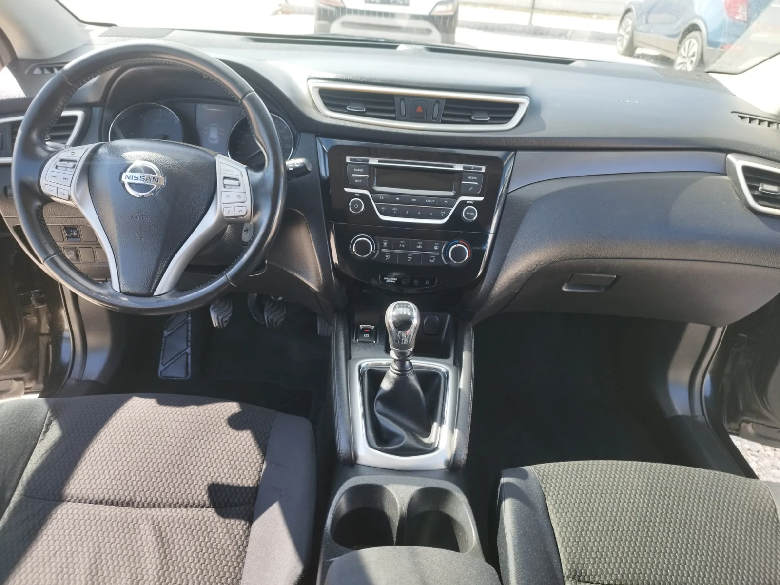 Nissan Qashqai 1.5DCI , снимка 8 - Автомобили и джипове - 53800311