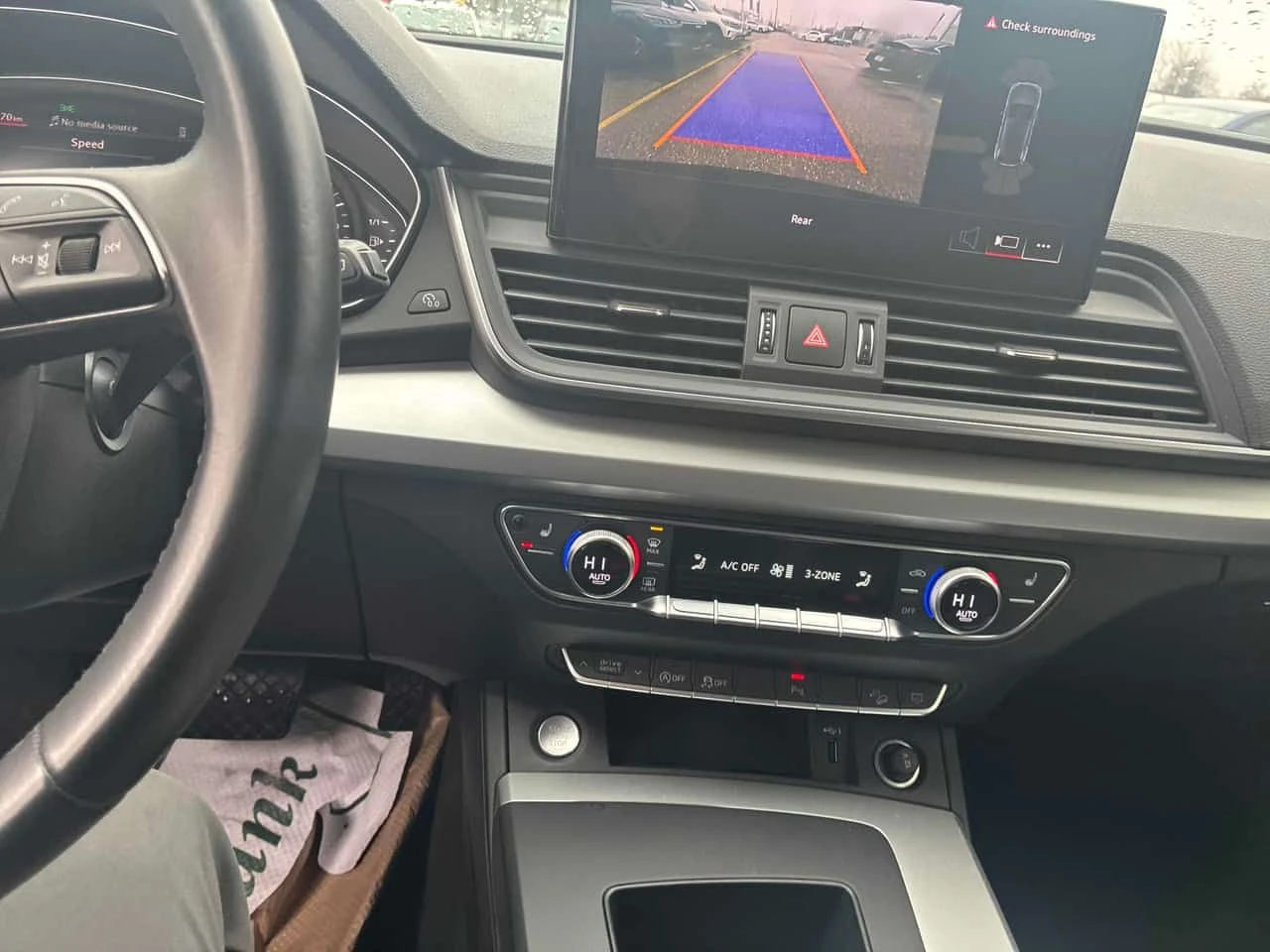 Audi Q5 * Komfort * CARFAX * Дистроник * Подгрев * , снимка 9 - Автомобили и джипове - 54014058