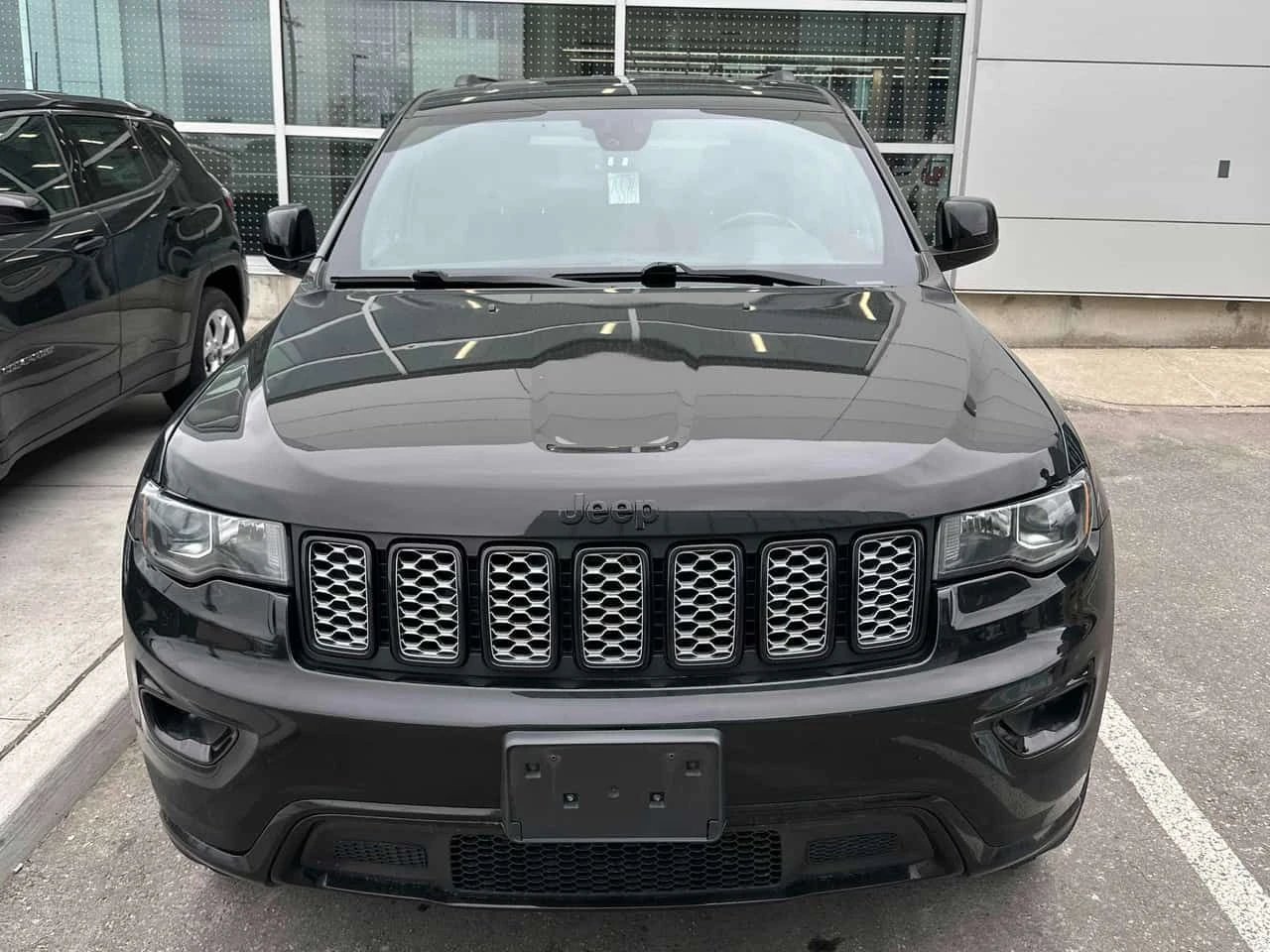 Jeep Grand cherokee * Altitude * CARFAX * ЦЕНА ДО БГ, снимка 2 - Автомобили и джипове - 54584484