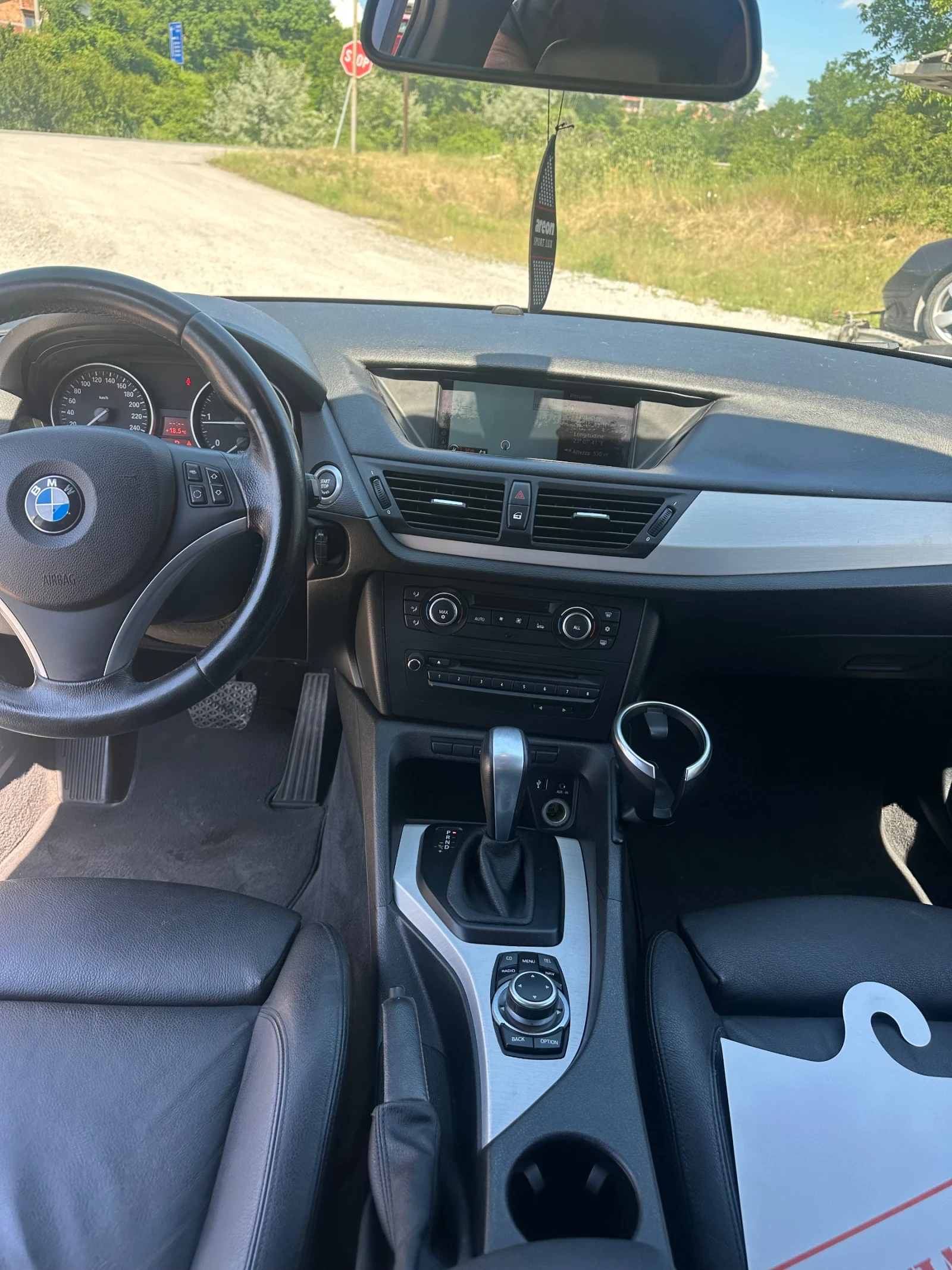 BMW X1 2, 0bi-turbo x-drive, снимка 11 - Автомобили и джипове - 54831874