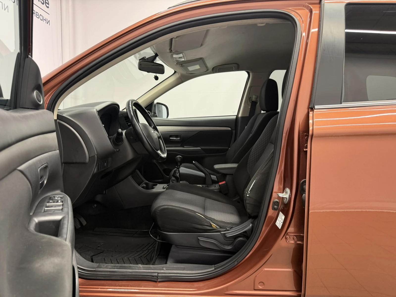 Mitsubishi Outlander, снимка 15 - Автомобили и джипове - 54941060