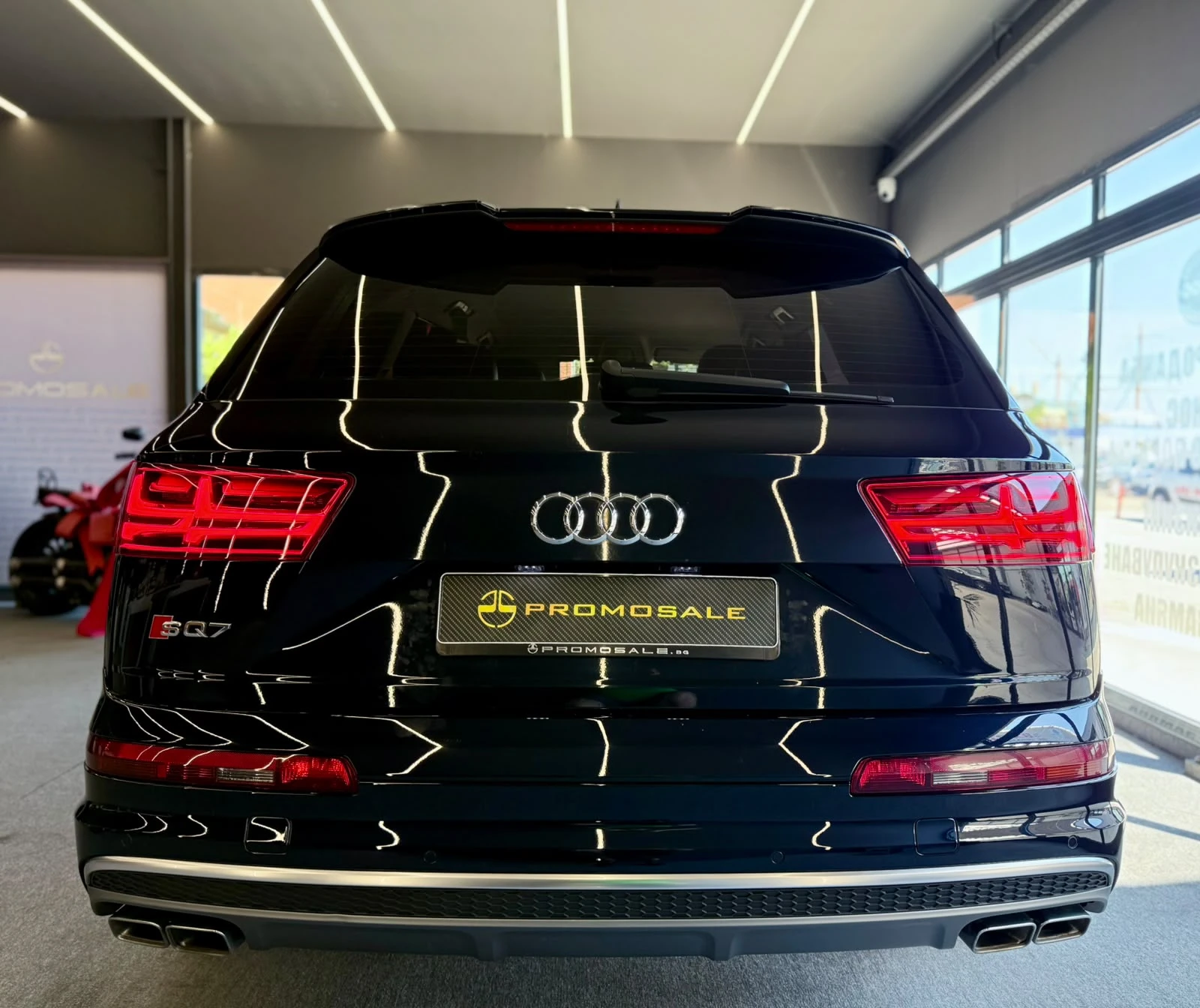 Audi SQ7 Quattro* V8T* S-Line* Подгрев* Softclose* ЛИЗИНГ , снимка 5 - Автомобили и джипове - 55707910