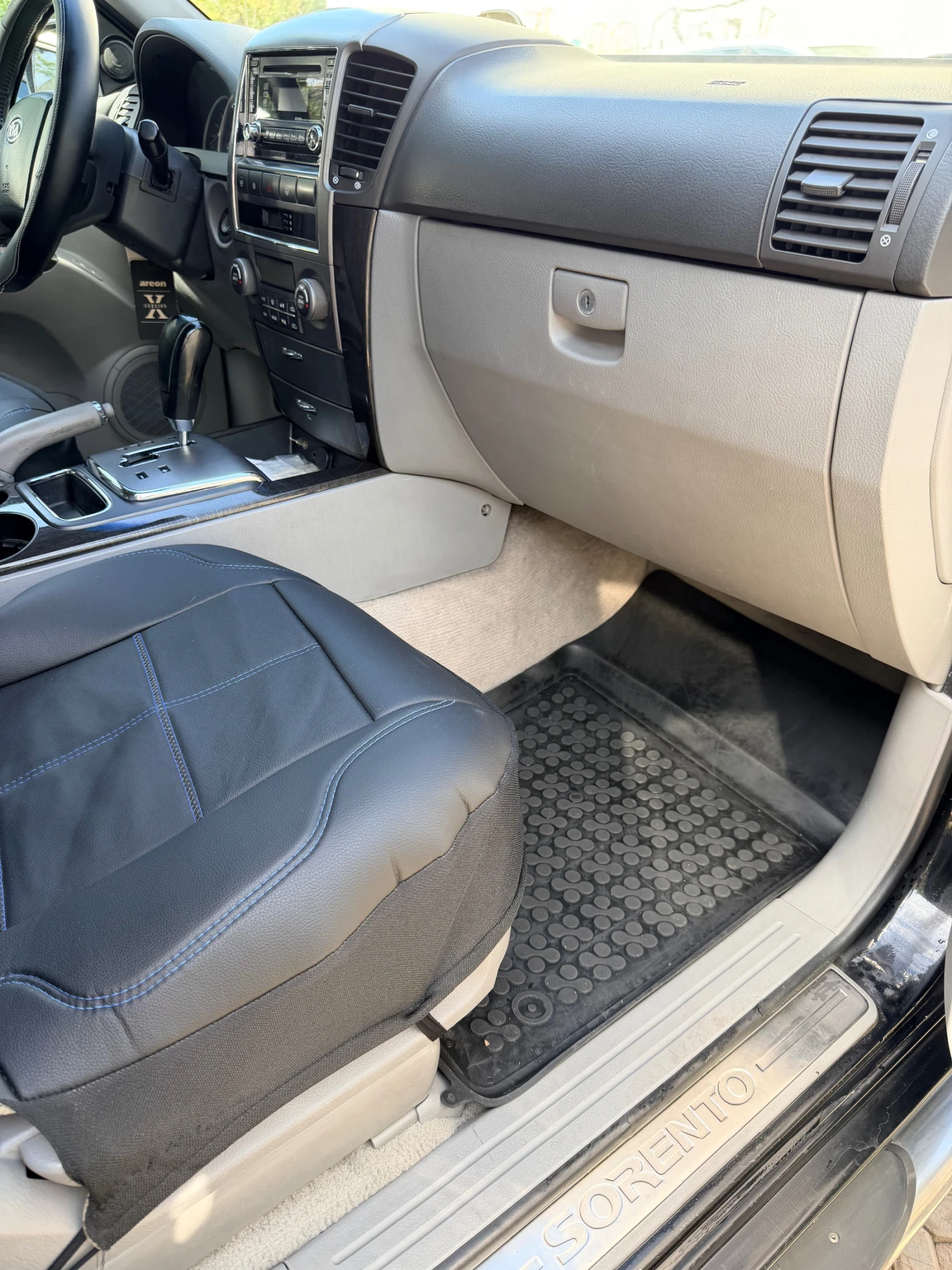 Kia Sorento, снимка 10 - Автомобили и джипове - 55938045
