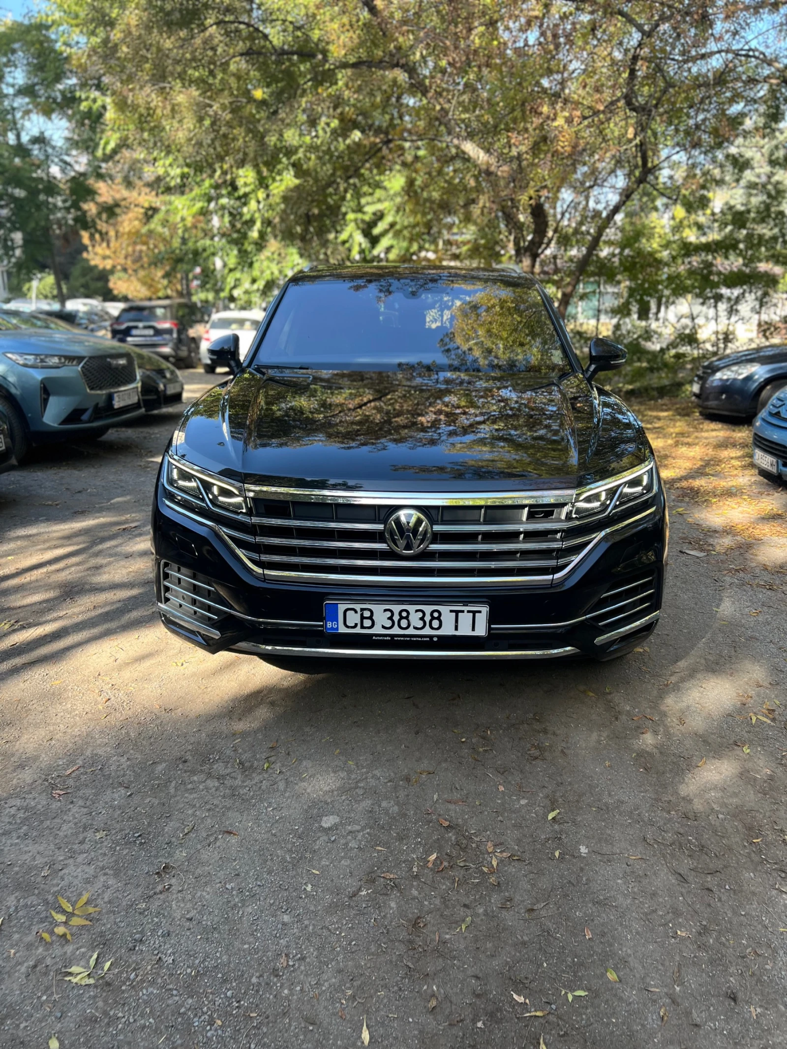 VW Touareg, снимка 2 - Автомобили и джипове - 56602249