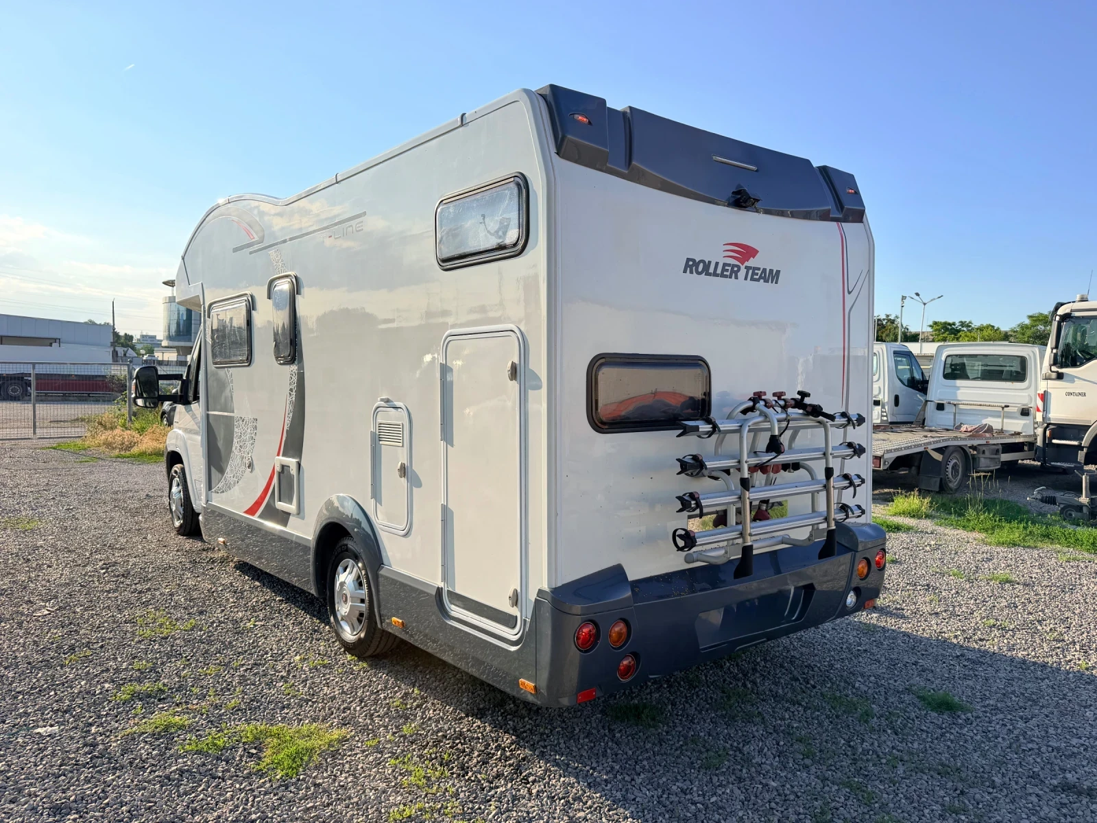 Кемпер ROLLER TEAM Roller Team T-Line / Fiat Ducato 130k./ШВЕЙЦАРИЯ, снимка 4 - Каравани и кемпери - 55076158