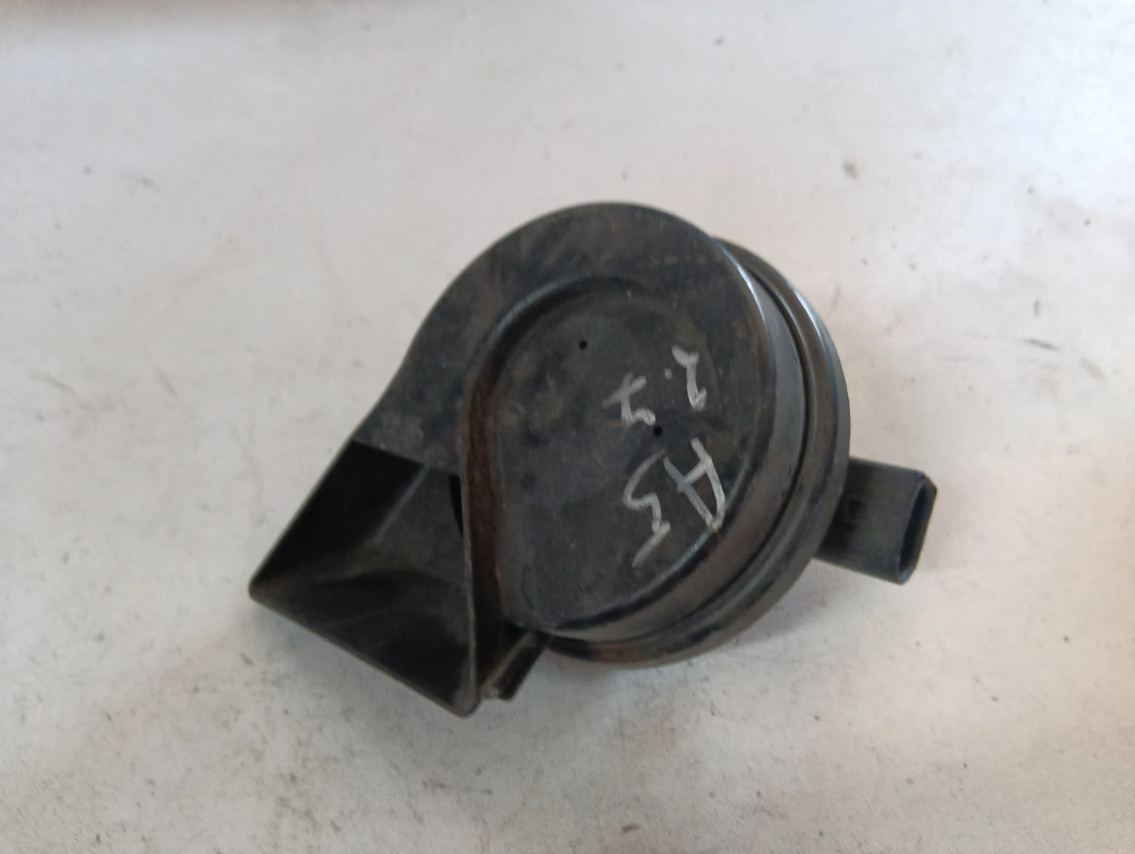 клаксон ЛЯВ 8T0951223A Audi A5