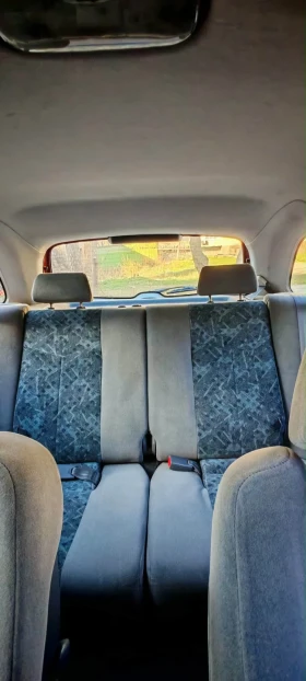 Mazda 323, снимка 7