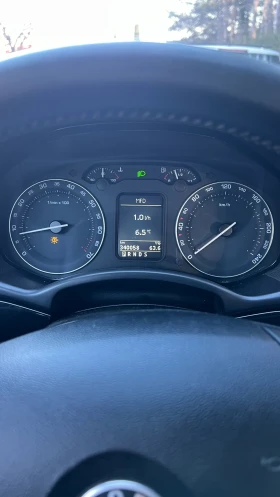 Skoda Octavia 2.0 I FSI, снимка 15