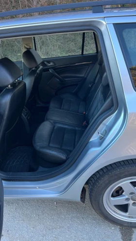 Skoda Octavia 2.0 I FSI, снимка 12