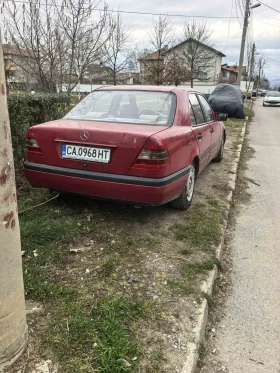 Mercedes-Benz C 180, снимка 3