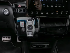 Hyundai Staria 2.2CRDi/177HP/SIGNATURE/4WD/PANO/KLESS/LED/175q, снимка 8