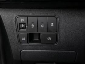 Hyundai Staria 2.2CRDi/177HP/SIGNATURE/4WD/PANO/KLESS/LED/175q, снимка 10