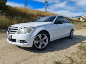 Mercedes-Benz C 320, снимка 2