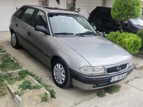 Opel Astra, снимка 1