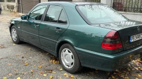 Mercedes-Benz C 180, снимка 4
