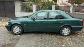 Mercedes-Benz C 180, снимка 8