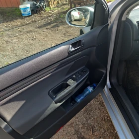 VW Golf 5 - 2400 € / 4693.99 лв. - 99197931 12