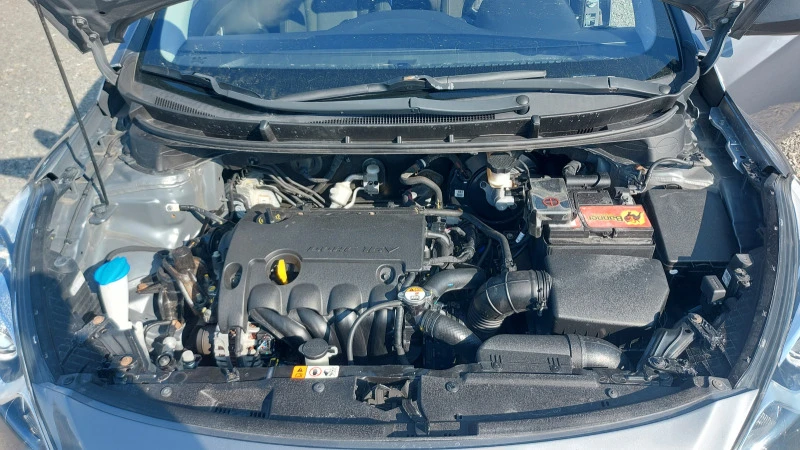 Hyundai I30 1.4i 99к.с., снимка 9 - Автомобили и джипове - 45056101