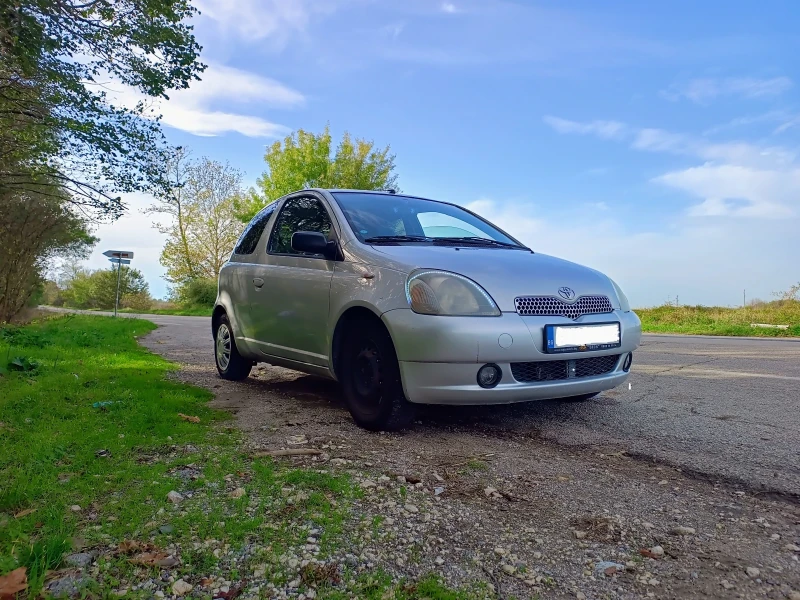 Toyota Yaris 1.3, снимка 3 - Автомобили и джипове - 47473196