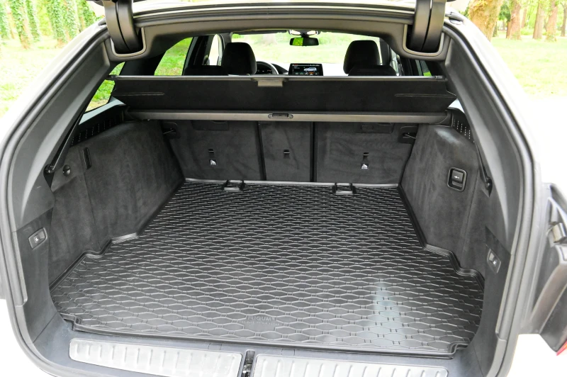 BMW 530 D* M paket* Germany* 360cam* Keyless* LED* HUD* , снимка 13 - Автомобили и джипове - 52657259