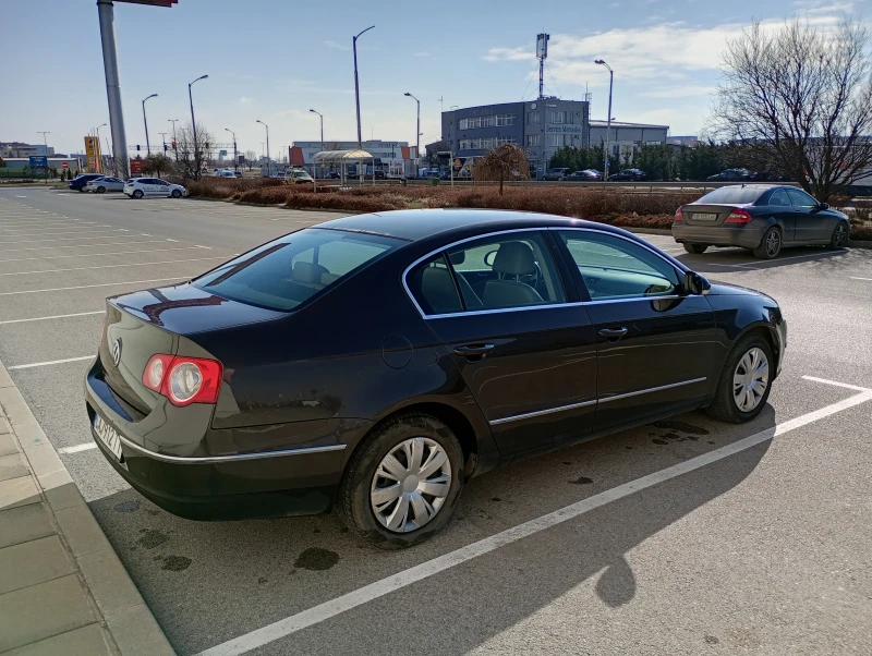 VW Passat, снимка 3 - Автомобили и джипове - 48975785