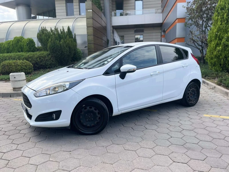 Ford Fiesta, снимка 2 - Автомобили и джипове - 51669836