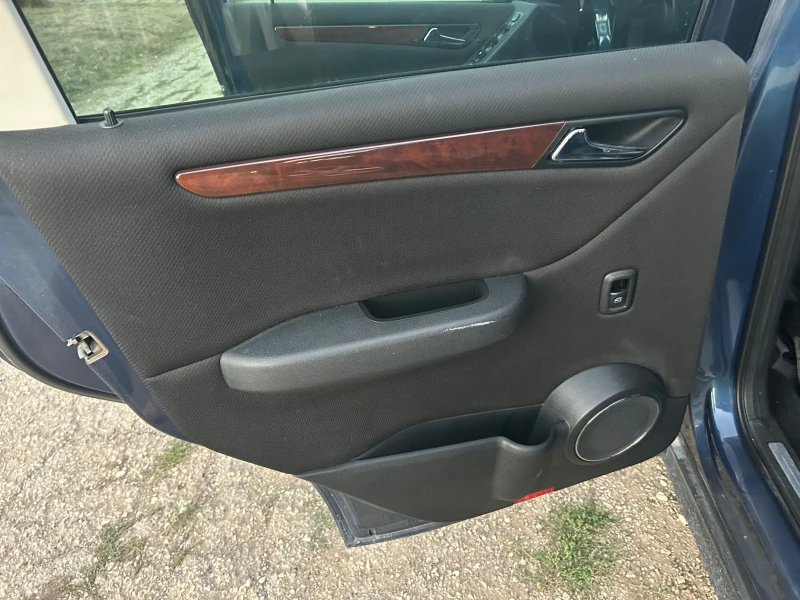 Mercedes-Benz A 200, снимка 10 - Автомобили и джипове - 51884340