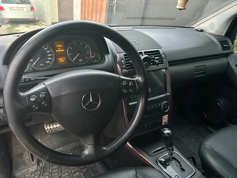 Mercedes-Benz A 200, снимка 5 - Автомобили и джипове - 51884340