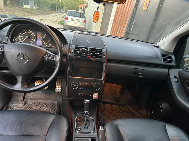 Mercedes-Benz A 200, снимка 6 - Автомобили и джипове - 51884340