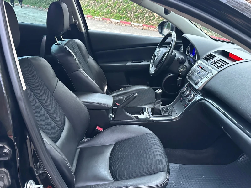 Mazda 6 Много Запазен!, снимка 15 - Автомобили и джипове - 52430139