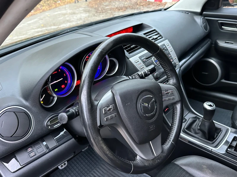 Mazda 6 Много Запазен!, снимка 12 - Автомобили и джипове - 52430139