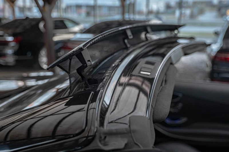 Mercedes-Benz S 63 AMG 4Matic/Swarovski/HuD/Burmester/AirMatic/Night Visi, снимка 10 - Автомобили и джипове - 52436128