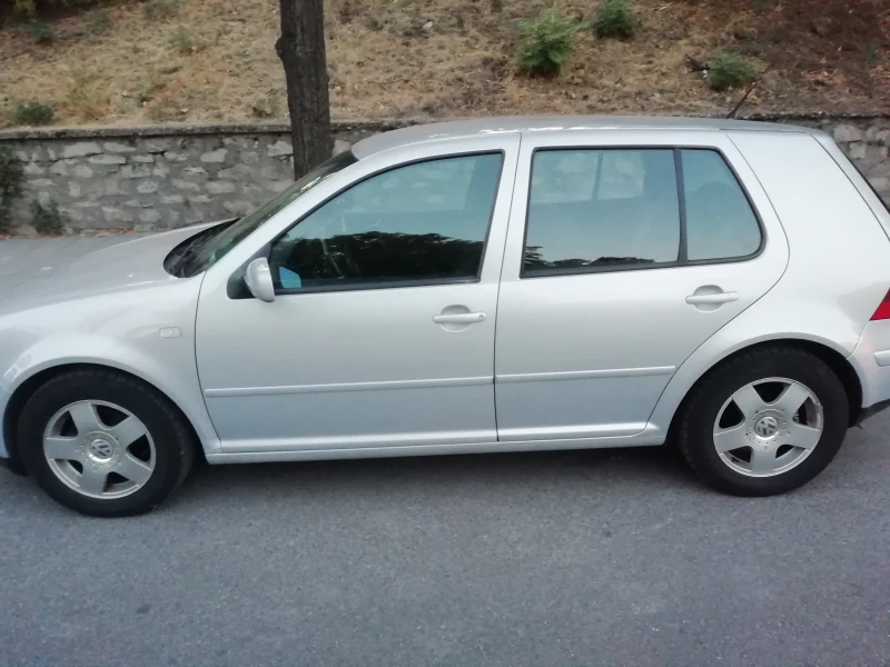 VW Golf, снимка 3 - Автомобили и джипове - 52539550