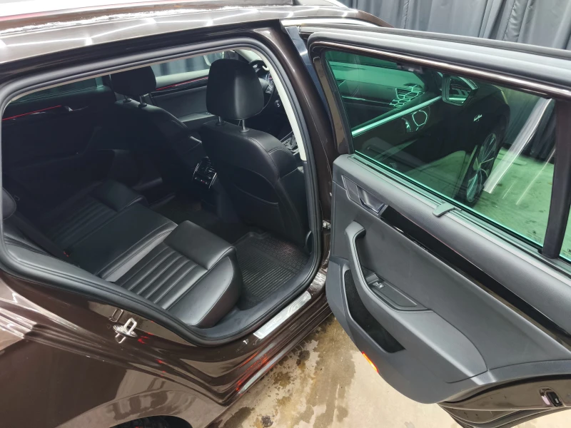 Skoda Superb L&K 2.0TFSI Automatic 4x4 , снимка 9 - Автомобили и джипове - 53004486