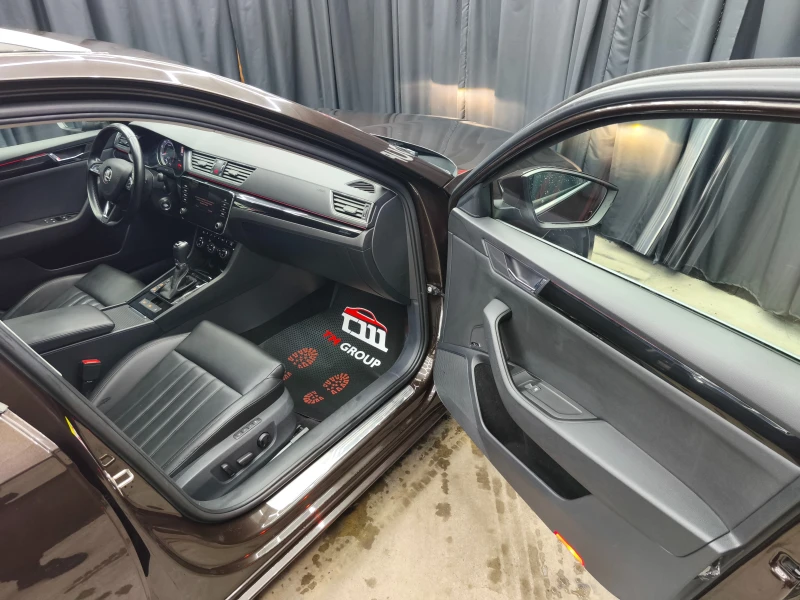 Skoda Superb L&K 2.0TFSI Automatic 4x4 , снимка 10 - Автомобили и джипове - 53004486