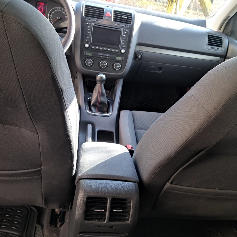 VW Golf 5, снимка 17 - Автомобили и джипове - 53012441