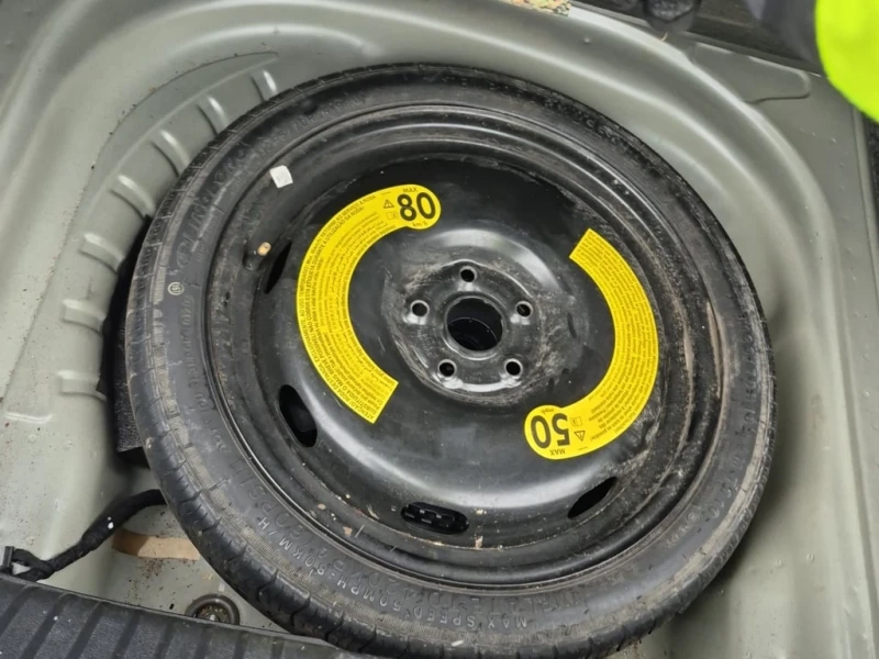 VW Jetta * EXECLINE * CARFAX * ЦЕНА ДО БГ, снимка 14 - Автомобили и джипове - 53042925