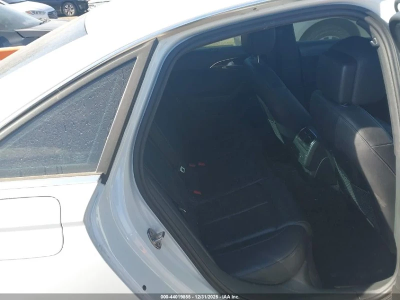 Audi A6 2l 2.0T Premium, снимка 8 - Автомобили и джипове - 53340791