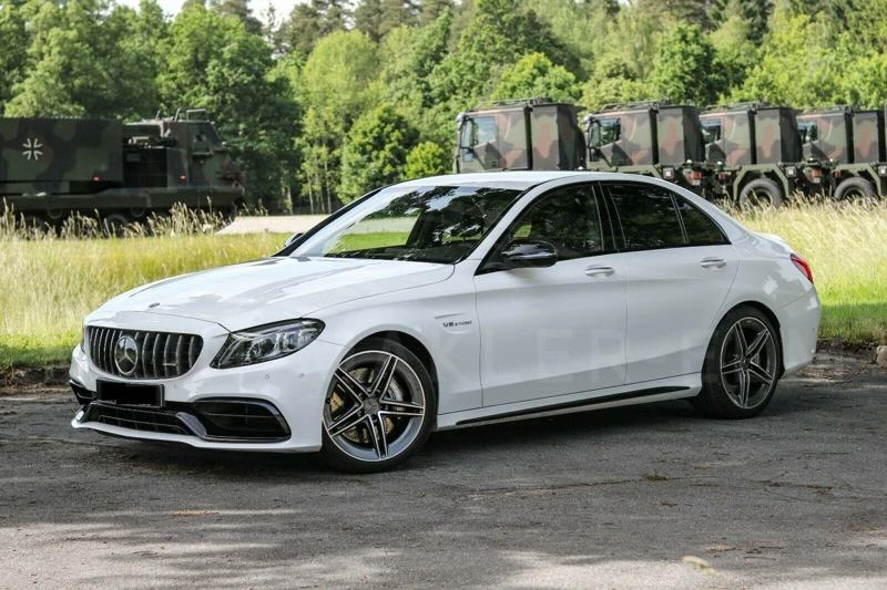 Mercedes-Benz C 63 AMG, снимка 2 - Автомобили и джипове - 23661500